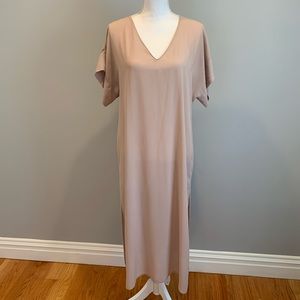 Aritzia - Babaton Jessie Dress